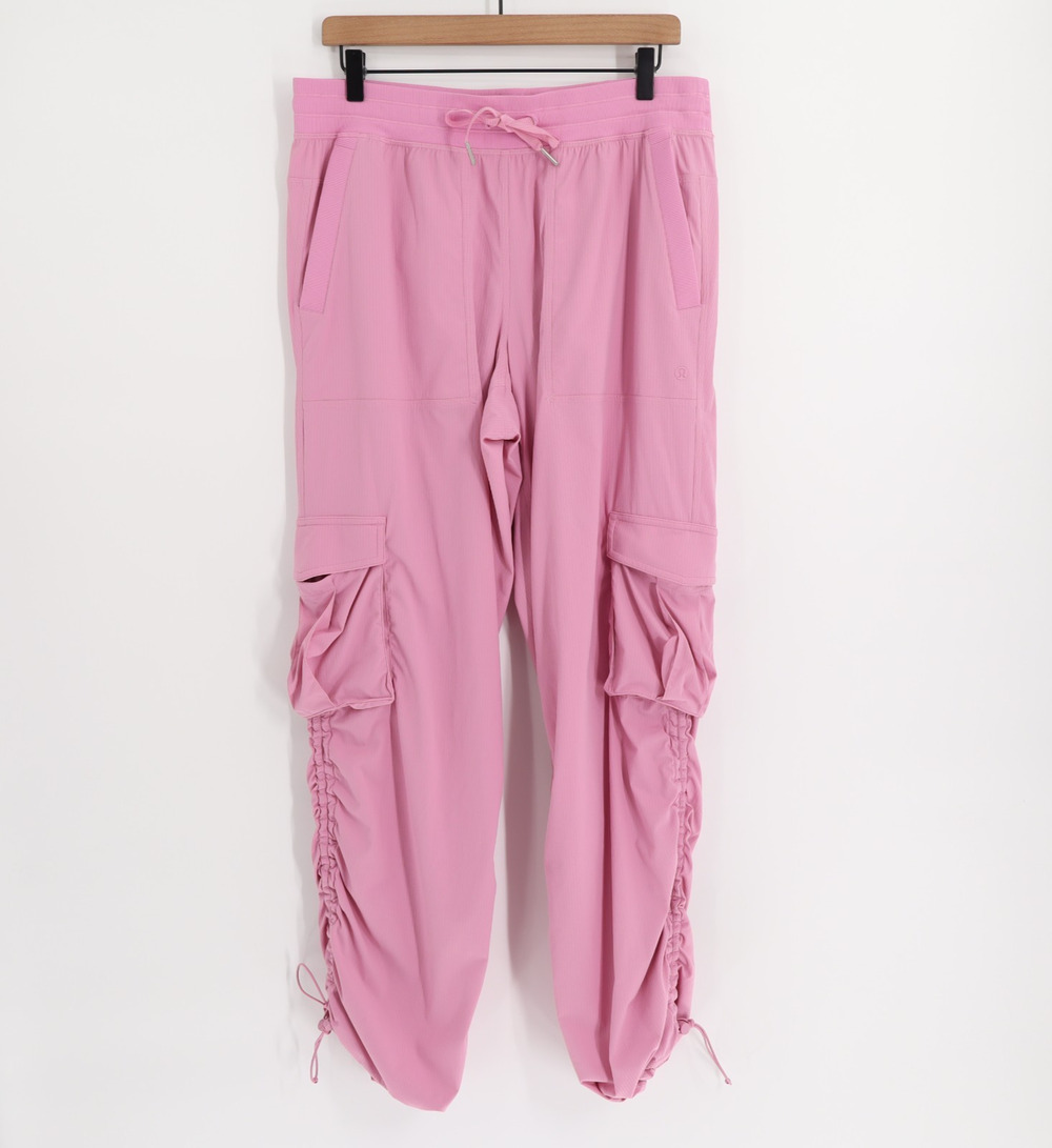 Lululemon Sz L Dance Studio Relaxed Fit Mid Rise Cargo Pant Pink Frosting